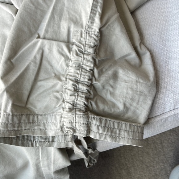 Capris - Picture 6 of 8